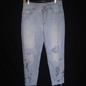 Zara Z1975 distressed mom floral embroidery jeans